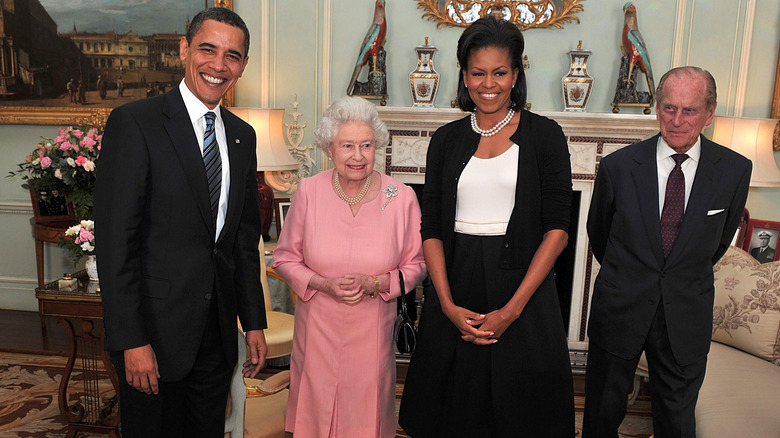 michelle obama meeting queen elizabeth ii