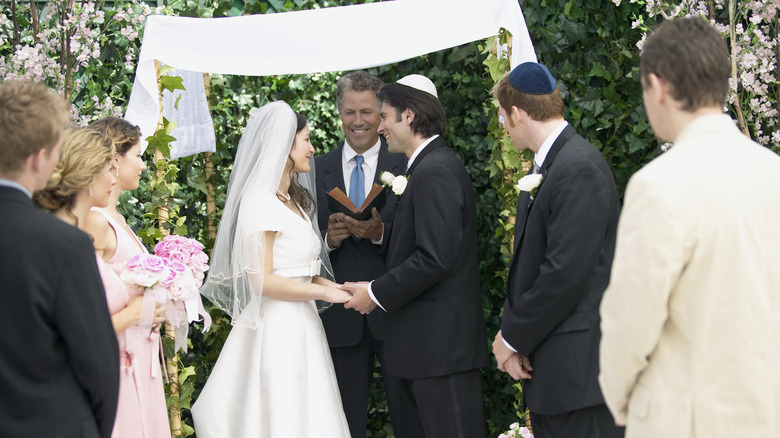 Jewish couple getting married