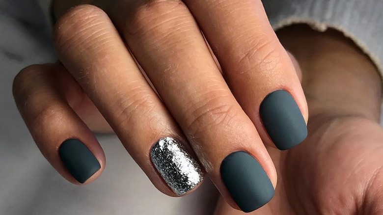 Woman with matte nails