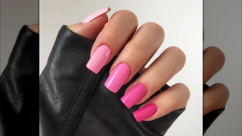 Pink monochrome ombré manicure 