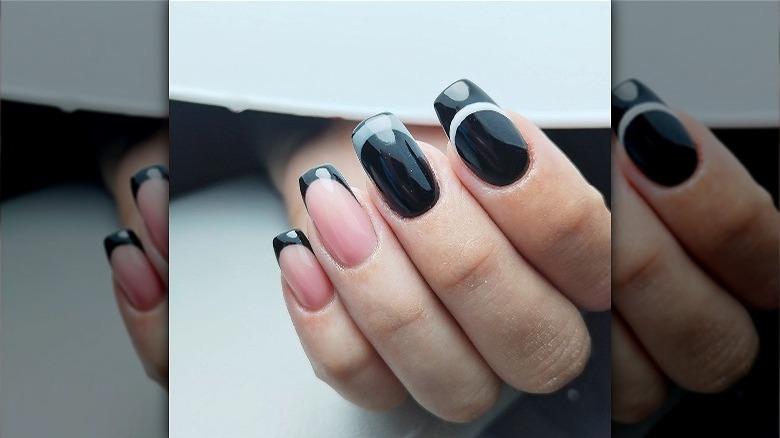 Moon nails