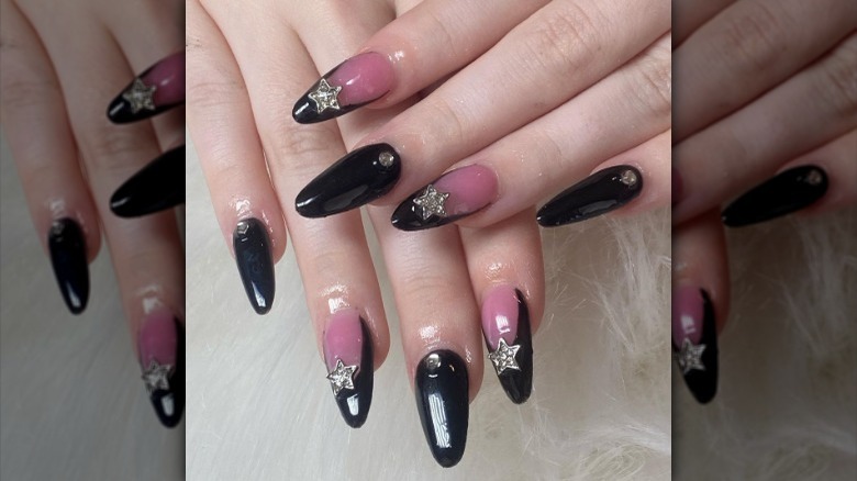 Black star nails