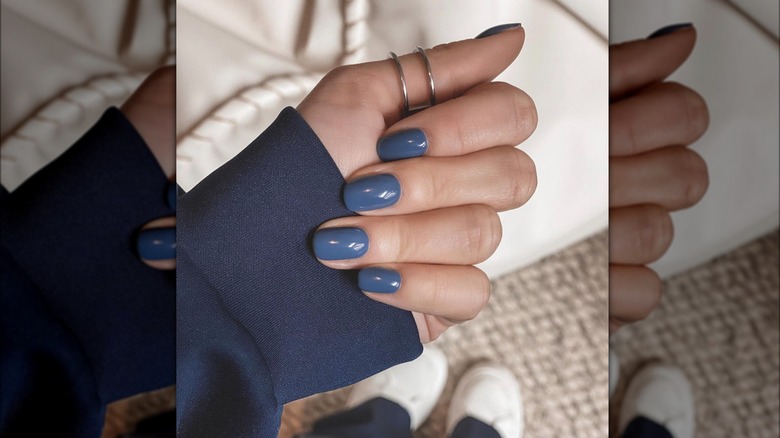 Shiny denim blue nails