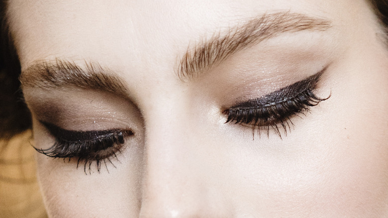 woman wearing gel liner 