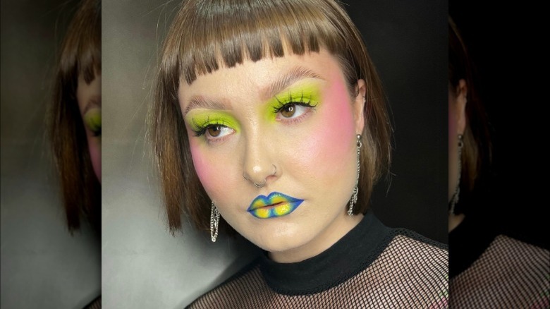 Neon eye look with neon lipstick