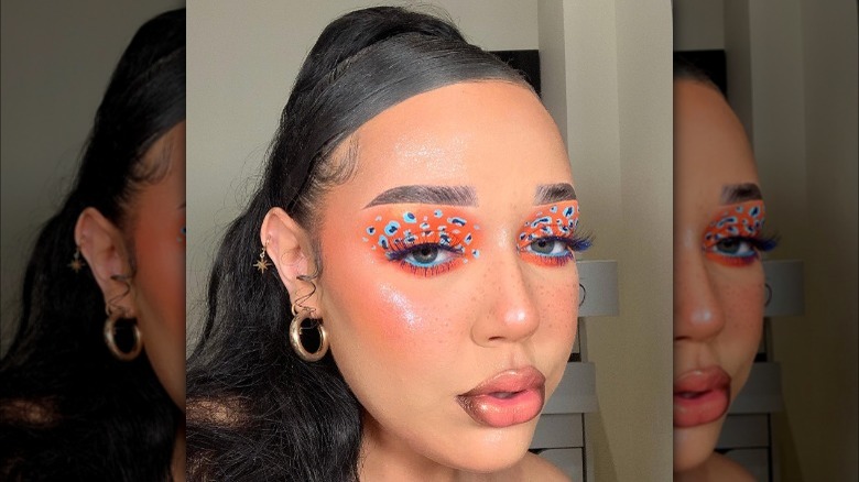 Leopard print neon eye design