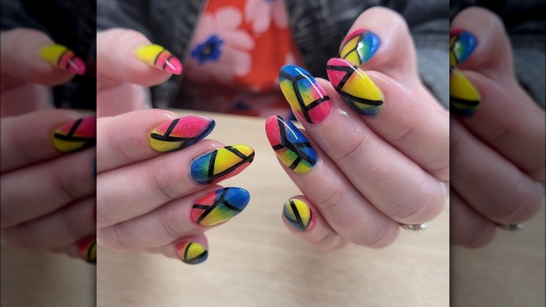 Mosaic neon pigment nails 