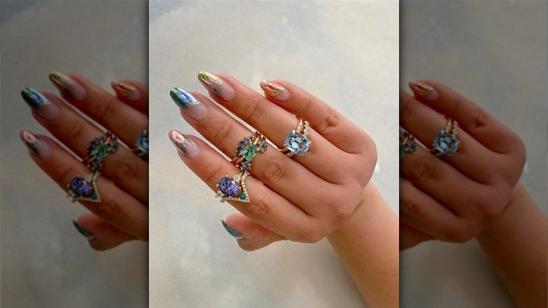 Multi-colored oil-slick nails