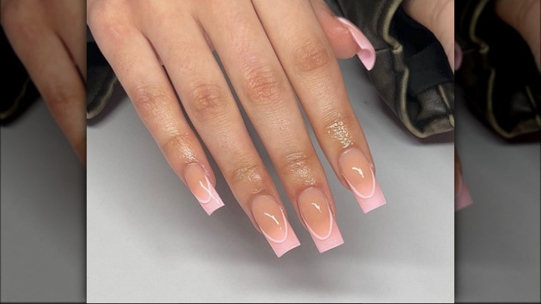 arched ombré lip gloss nails