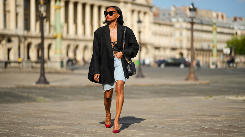 woman wearing denim shorts