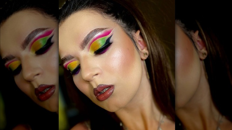 Vivid eyeshadow cut crease