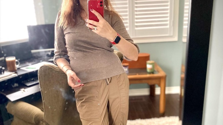 Neutral outfit mirror selfie