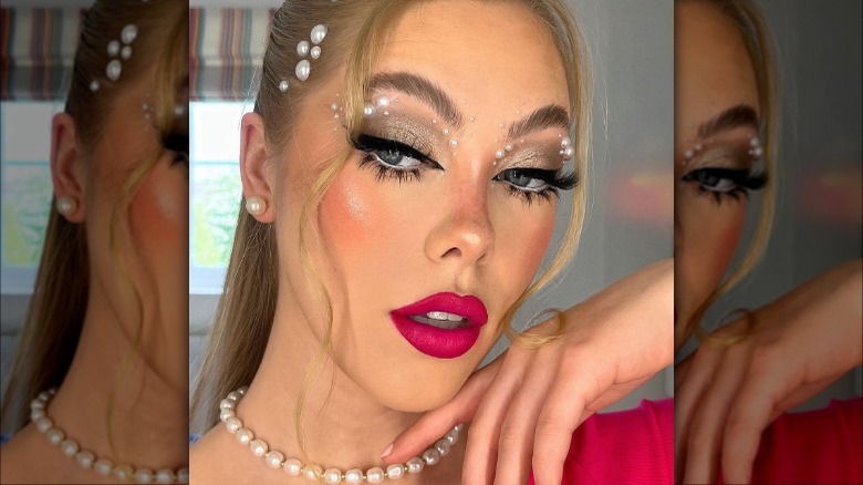 pearl accents along face