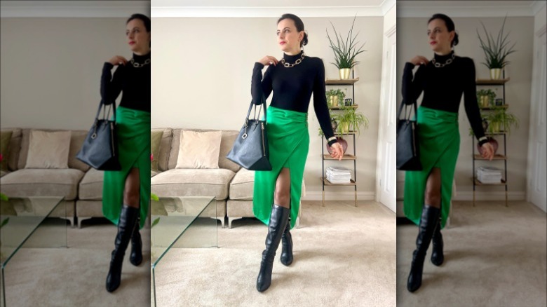 woman wearing green pencil skirt