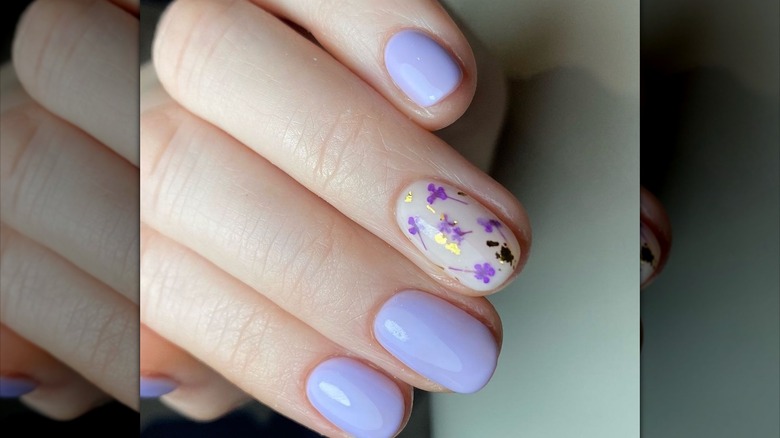 3-D floral manicure