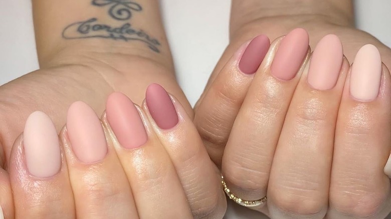 matte pink gradient manicure 