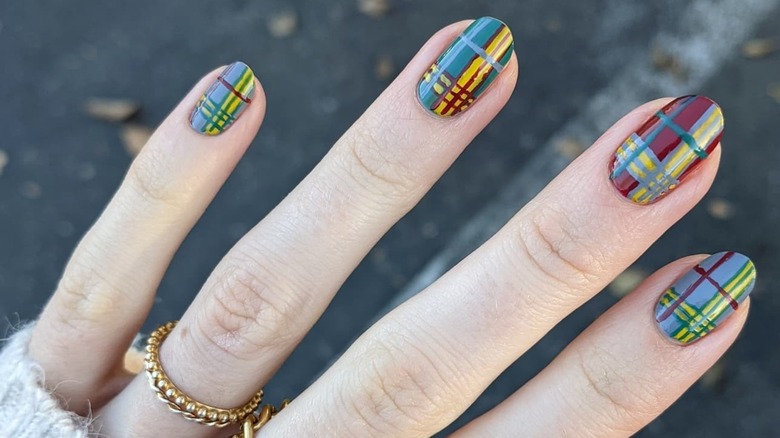colorful plaid nails
