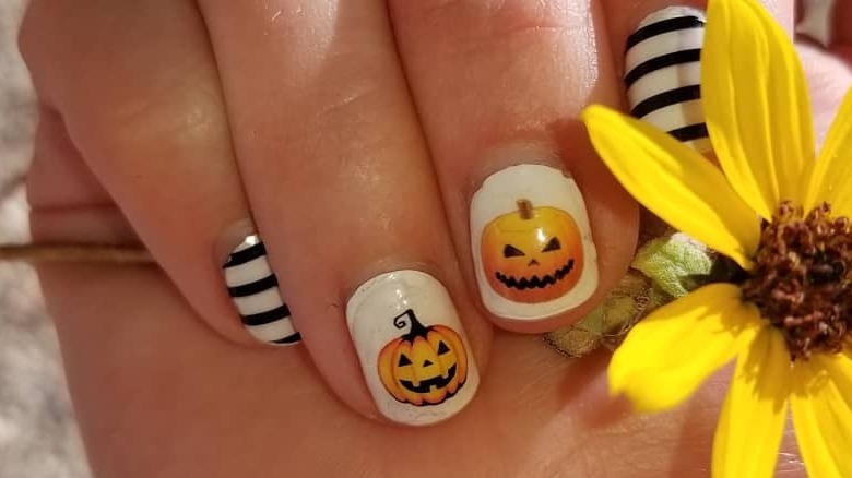 Pumpkin nail art