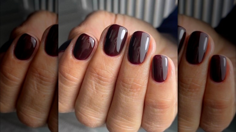 Burgundy red nails