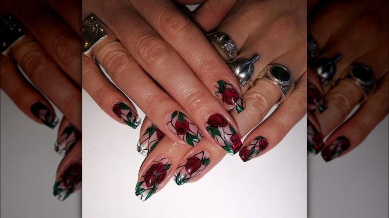 Nails with red rose design