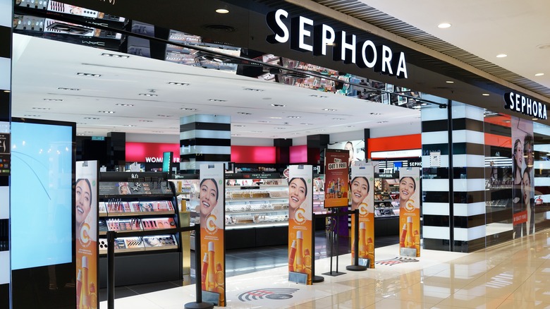 entrance to sephora