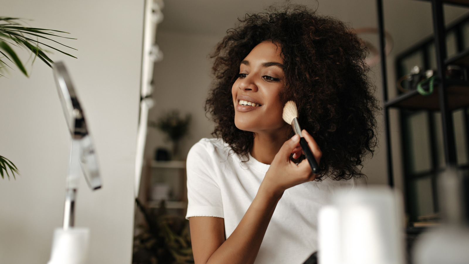 Setting Powder Vs. Setting Spray: Which Is Best For You?