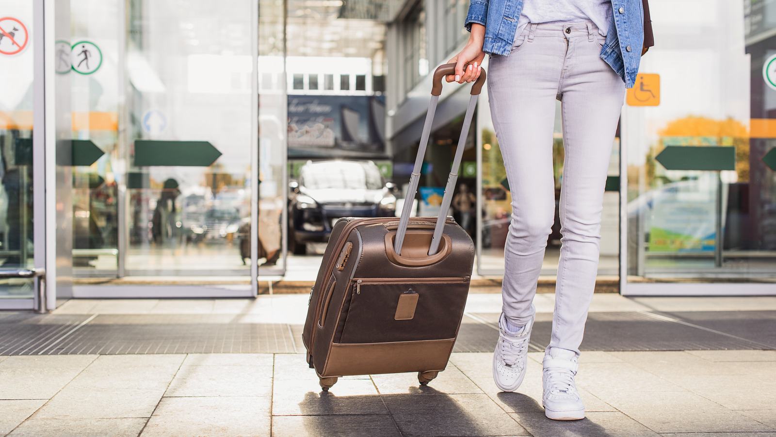 Flying fashion: Shoes to avoid at the airport