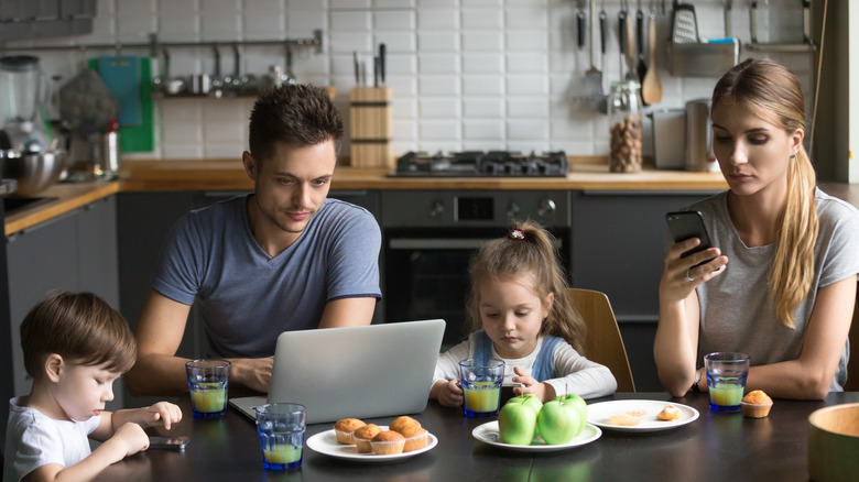 Couple miserable with family