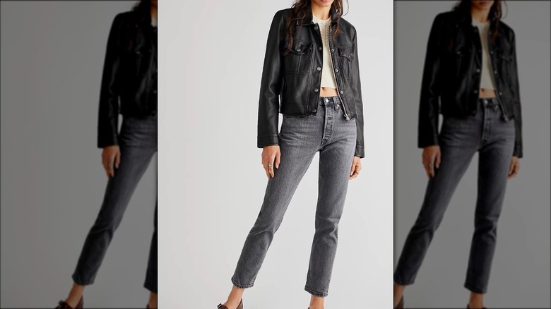 Model in grey skinny jeans
