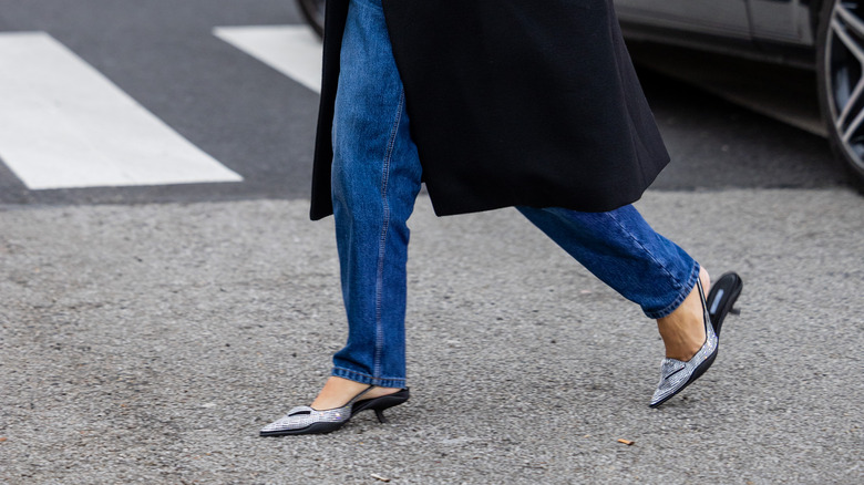 woman wearing slingback heels 