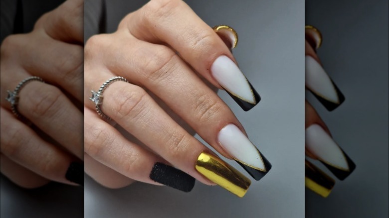 chrome gold nail