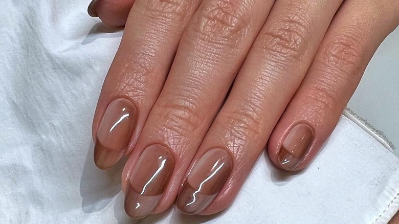 French nails with ombre effect