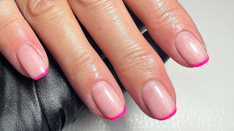 micro french manicure