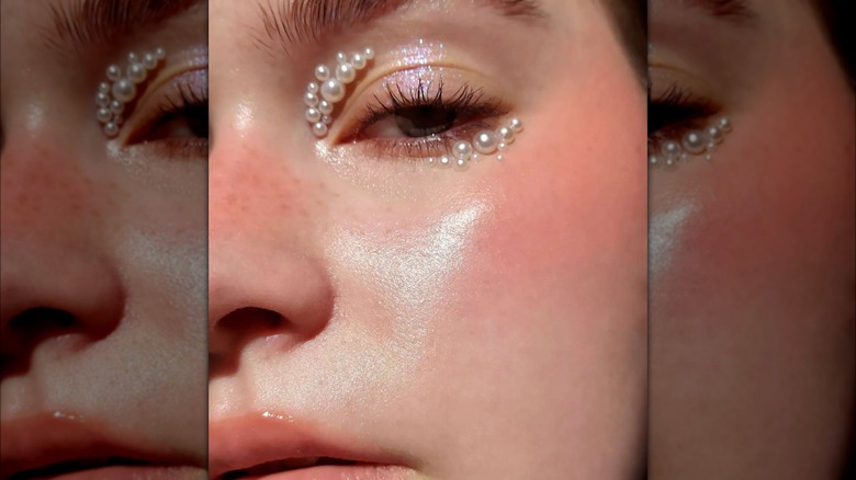 Shimmery makeup pearl accents