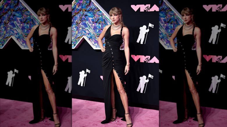 Taylor Swift in black Versace