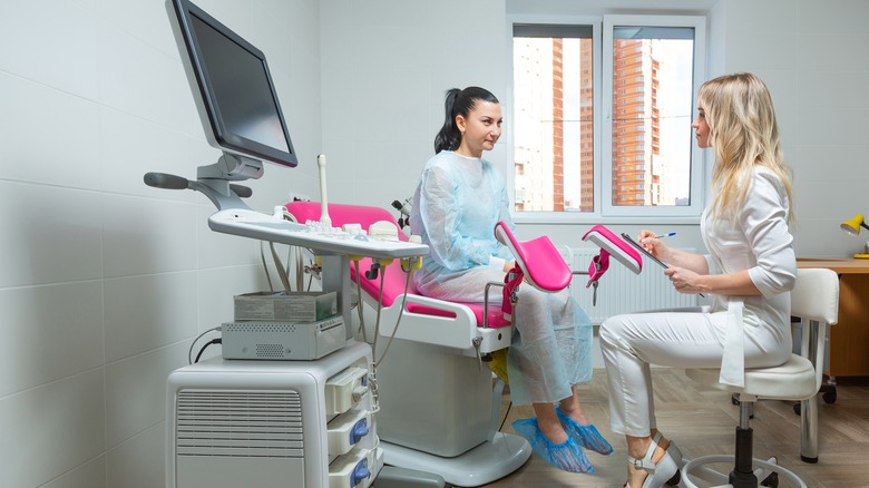 Woman at the gynecologist