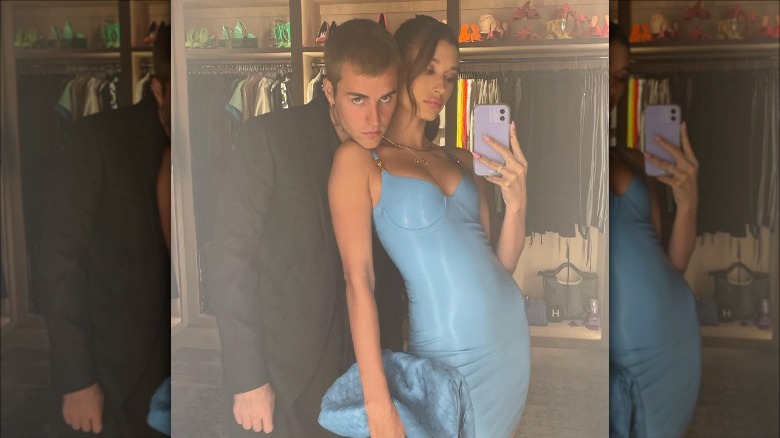 justin hailey bieber taking mirror selfie