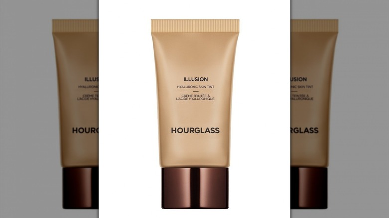 Hourglass Illusion Hyaluronic Skin Tint