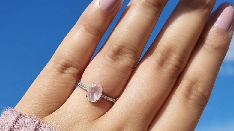 Rose quartz ring