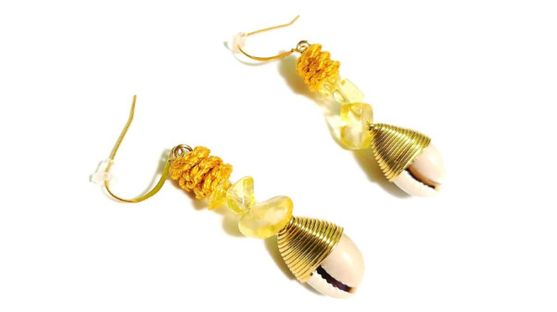 Sysaic Knotz Cowrie Shell Earrings with Citrine