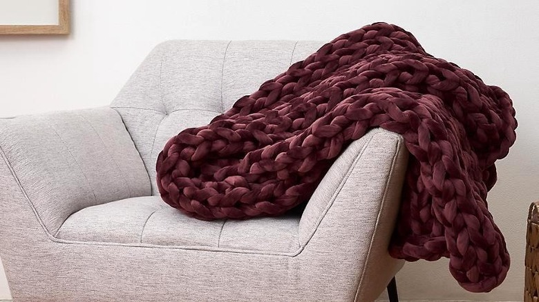 Velvet Napper Knit Weighted Blanket by Bearaby