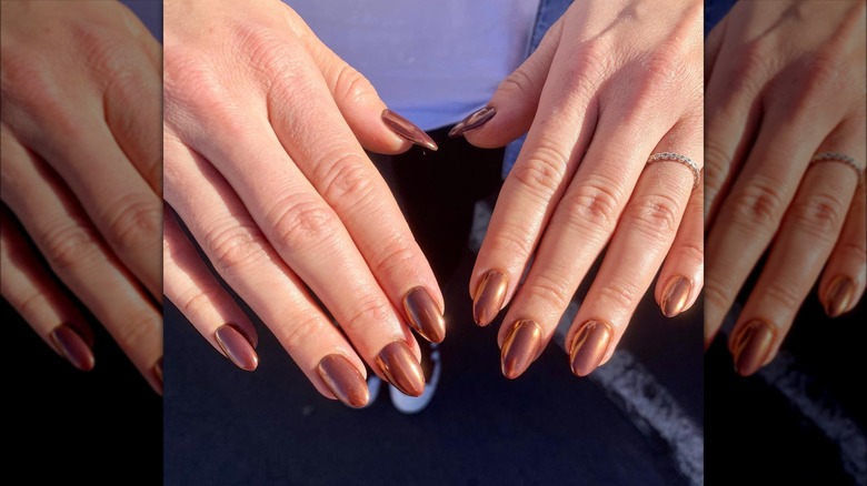 Bronze almond-shaped manicure