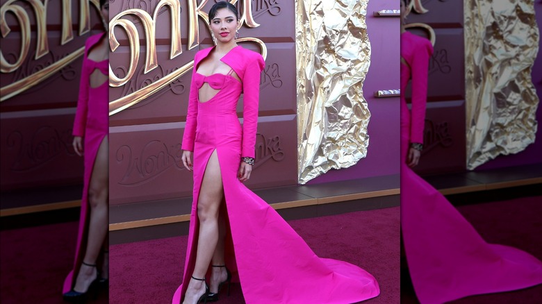 Xochitl Gomez Wonka premiere bright fuchsia dress