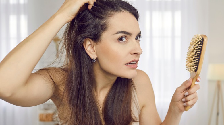 woman hair loss