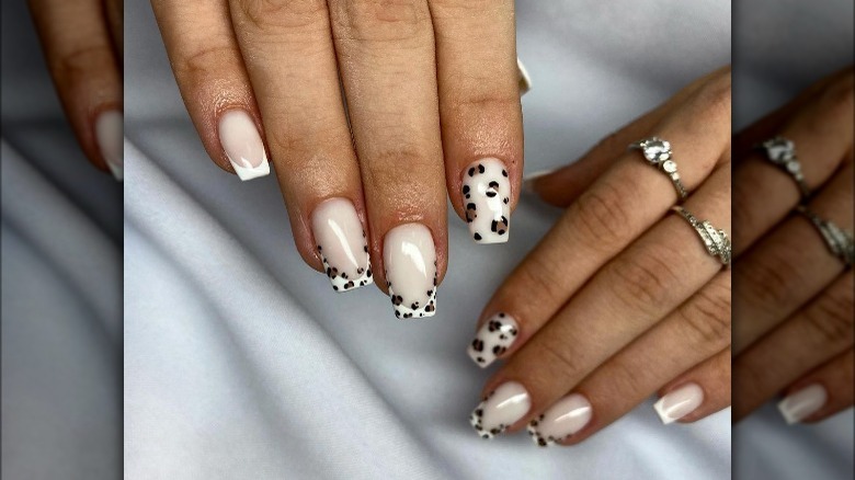 Milky French manicure with accents 