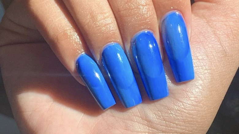 close up ombre french nails