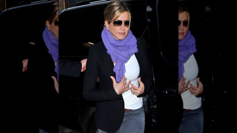 Jennifer Aniston purple scarf