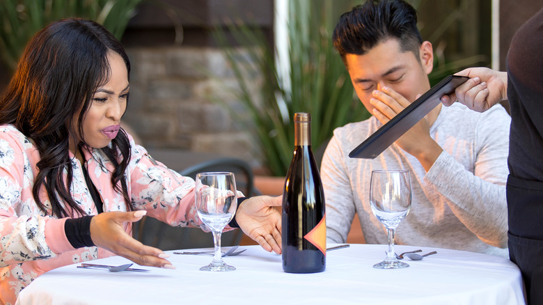 woman angry with server