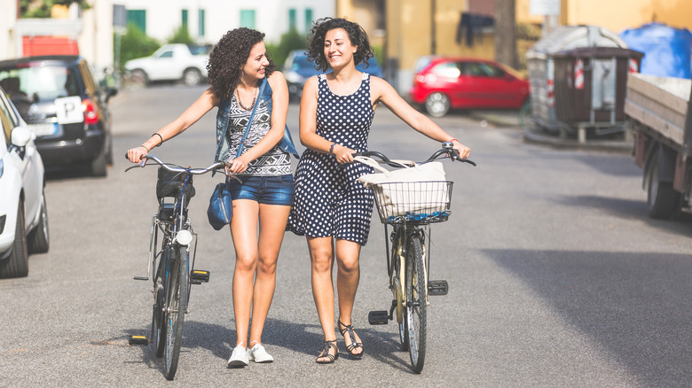 bicycle micro-date for couple