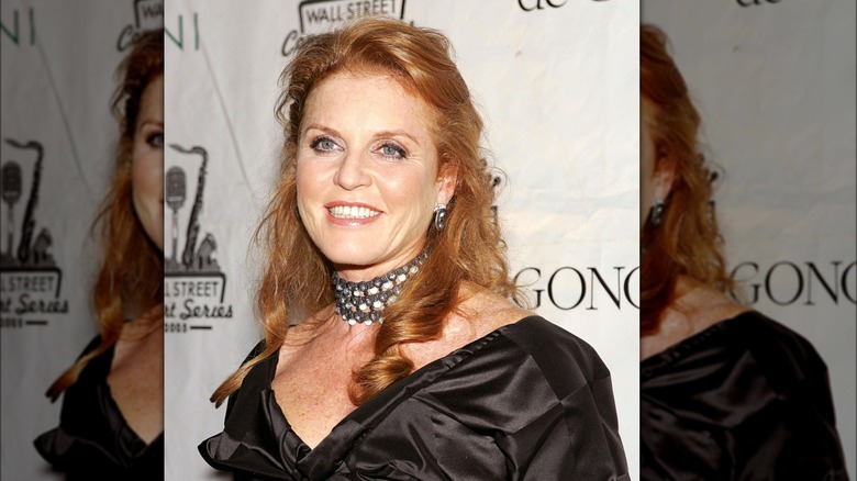 Sarah Ferguson wearing a choker and neutral makeup in 2005